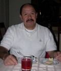 Rencontre Homme : Mike, 68 ans à Etats-Unis  modesto